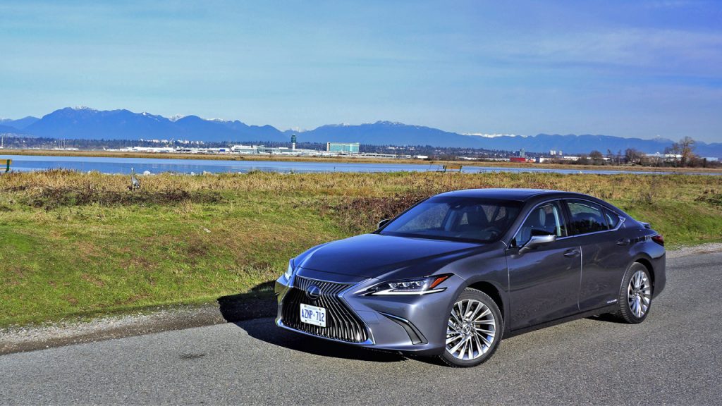 2019 Lexus ES 300h