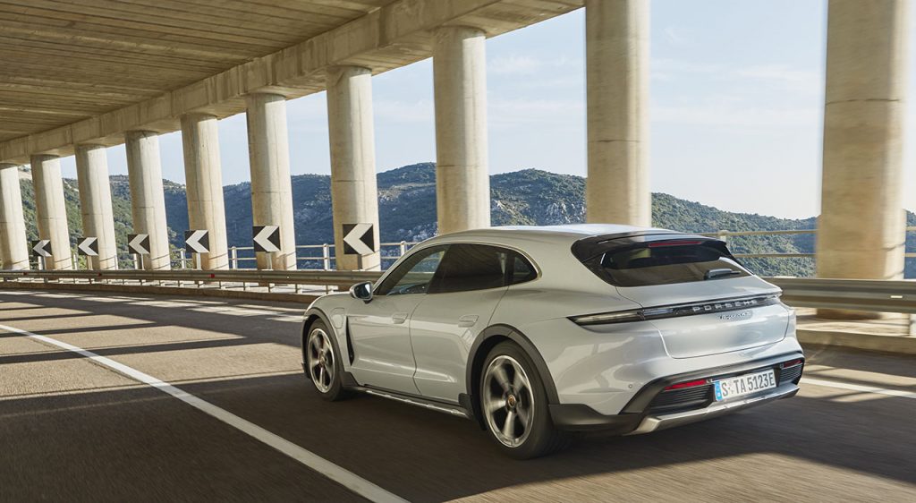 2022 Porsche Taycan Cross Turismo