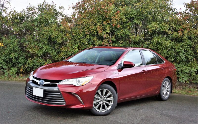 2017 Toyota Camry Hybrid XLE