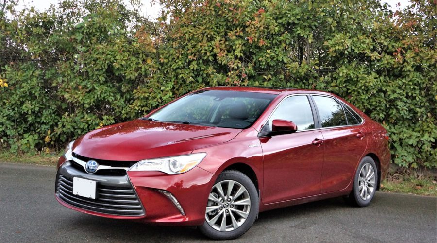 2017 Toyota Camry Hybrid XLE