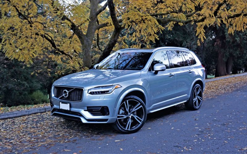 2018 Volvo XC90 T8 eAWD R-Design