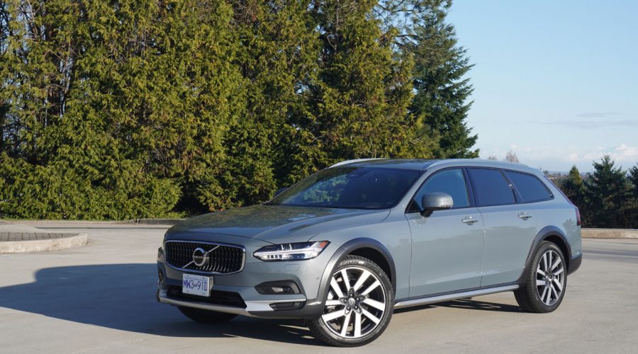 The new 2022 Volvo V90 Cross Country B6 AWD looks good in this park setting.