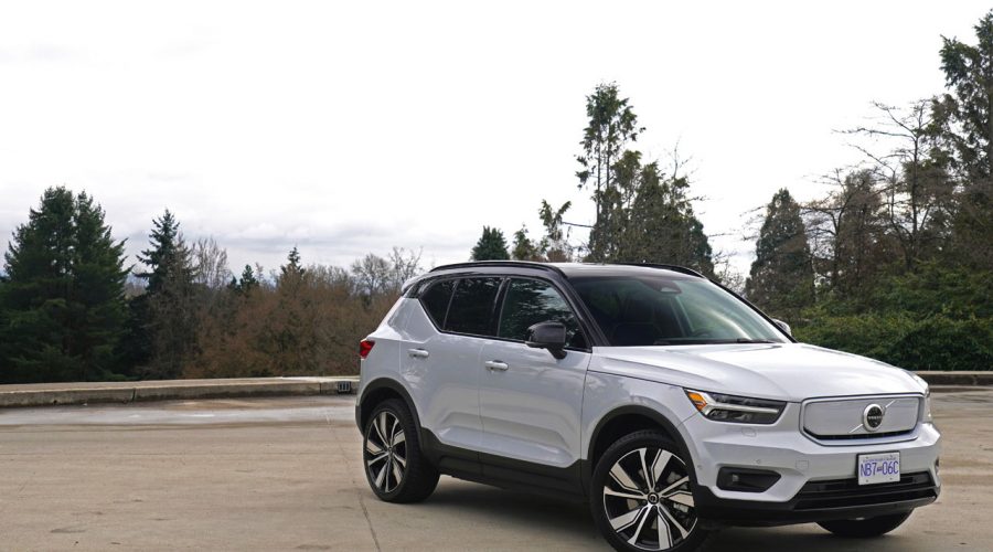 The new 2022 Volvo XC40 Recharge Pure Electric looks good against its foggy backdrop.