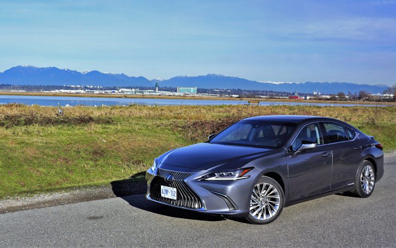 2019 Lexus ES 300h