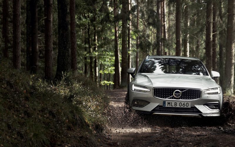 2019 Volvo V60 Cross Country