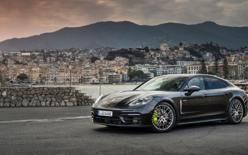 2022 Porsche Panamera 4 E-Hybrid