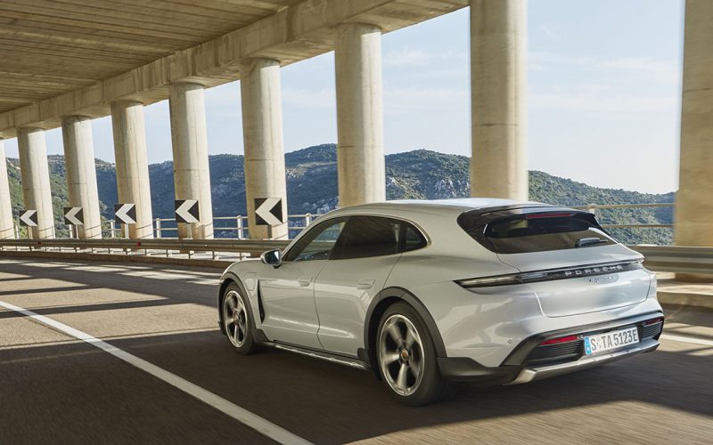 2022 Porsche Taycan Cross Turismo