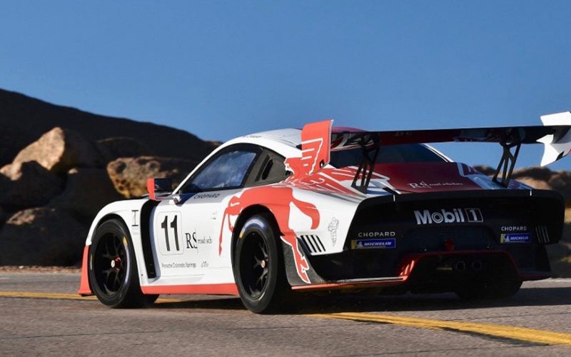 Jeff Zwart in a Porsche 935 tribute at the 2020 Pikes Peak International Hill Climb